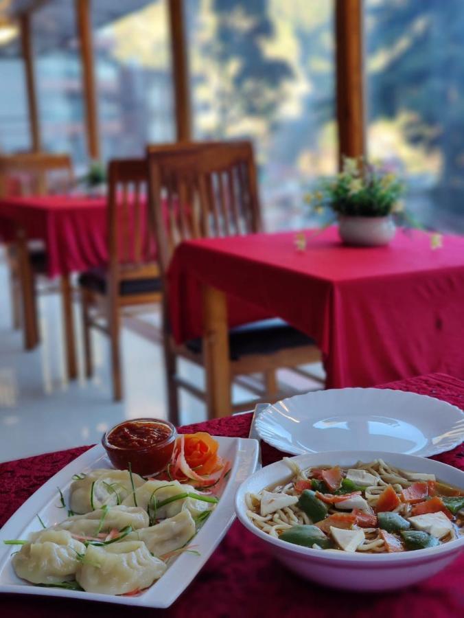 Hotel Om Palace McLeod Ganj Ngoại thất bức ảnh