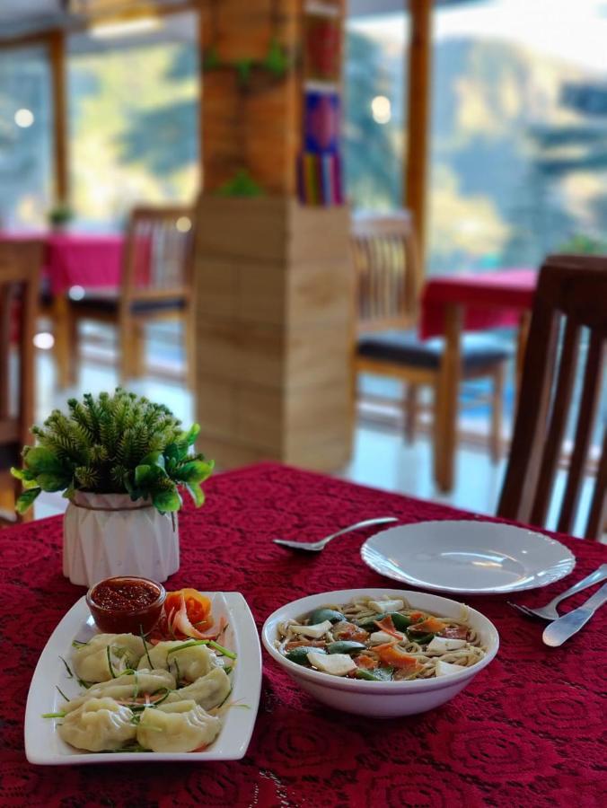 Hotel Om Palace McLeod Ganj Ngoại thất bức ảnh