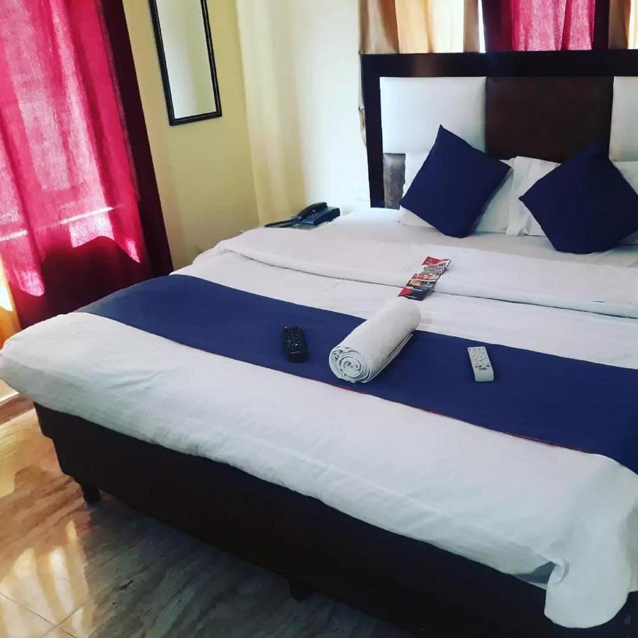 Hotel Om Palace McLeod Ganj Ngoại thất bức ảnh