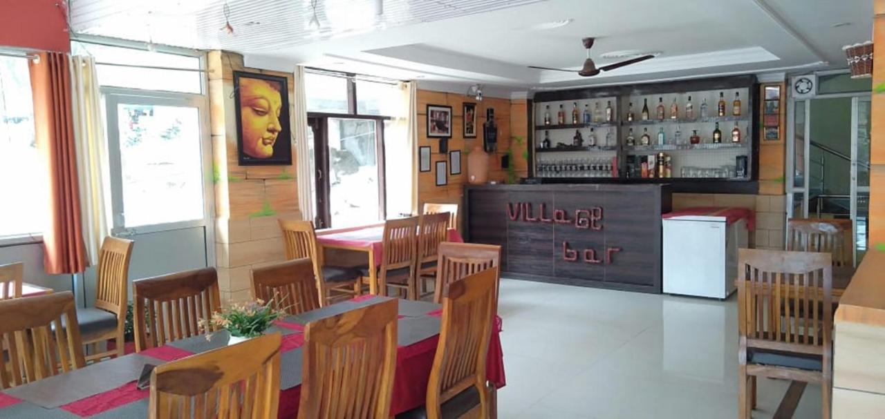 Hotel Om Palace McLeod Ganj Ngoại thất bức ảnh